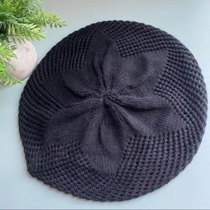 2B Bebe Black Slouchy Beret Knitted Hat
